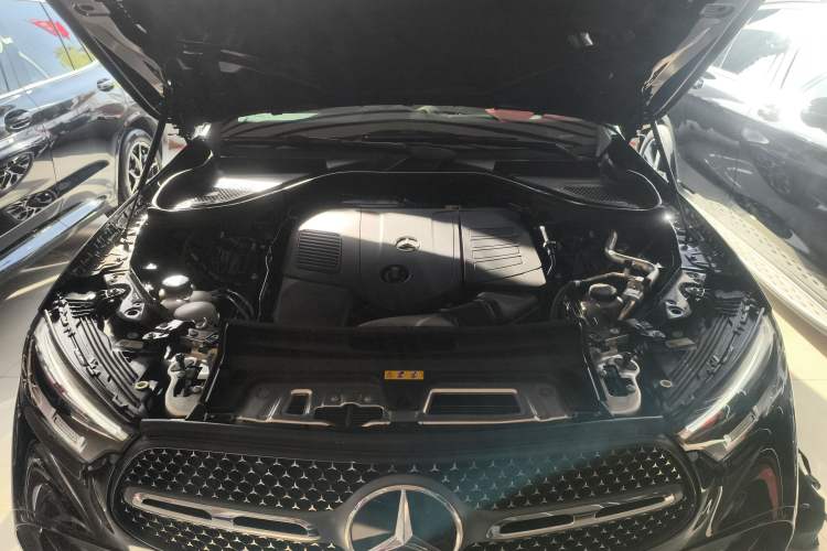 Used Mercedes-Benz GLC 2024 GLC 260 L 4MATIC Luxury Model 5 Seats Engine Bay