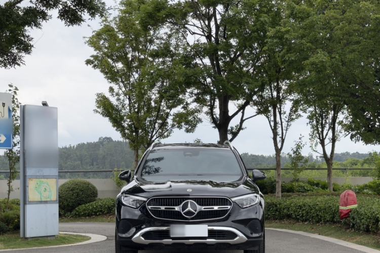 Used Mercedes-Benz GLC 2024 GLC 260 L 4MATIC Dynamic Edition 5-seater Exterior 1