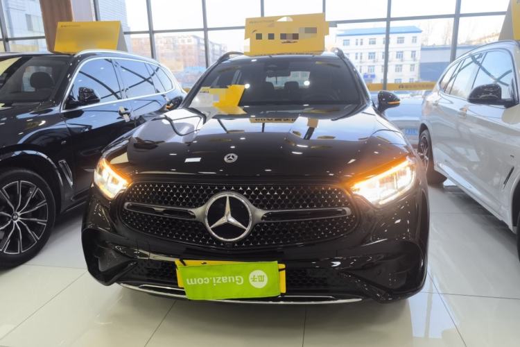 Used Mercedes-Benz GLC 2024 Refreshed GLC 300 L 4MATIC Dynamic Version 5 Seats Exterior 1