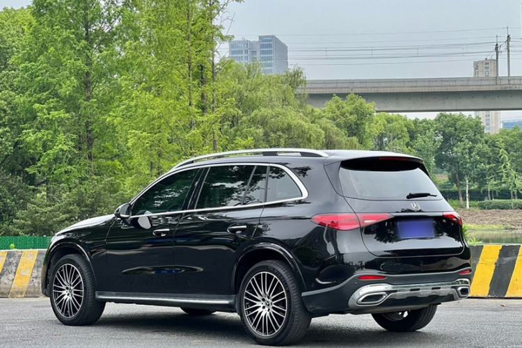 Used Mercedes-Benz GLC 2024 GLC 300 L 4MATIC Luxury Model 5 Seats Exterior 1