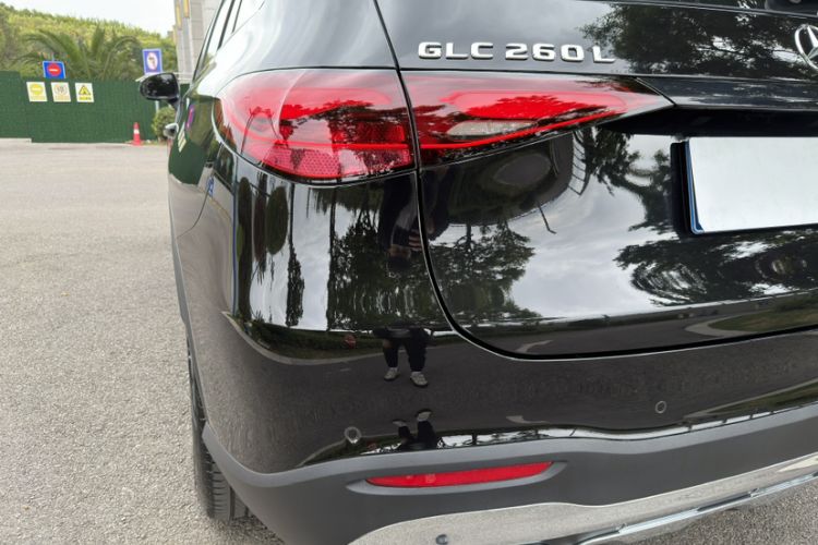 Used Mercedes-Benz GLC 2024 GLC 260 L 4MATIC Dynamic Edition 5-seater Exterior 15