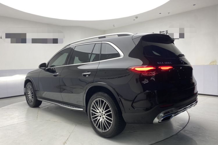 Used Mercedes-Benz GLC 2024 Refreshed GLC 300 L 4MATIC Dynamic Version 5 Seats Exterior 2