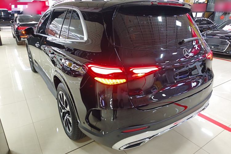Used Mercedes-Benz GLC 2024 Facelifted GLC 260 L 4MATIC Luxury Version 5 Seats Exterior 2