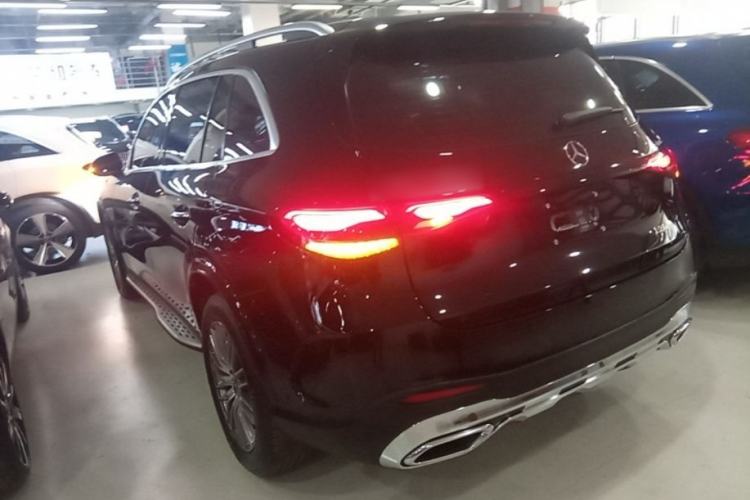 Used Mercedes-Benz GLC 2024 Refreshed GLC 300 L 4MATIC Dynamic Version 5 Seats Exterior 2
