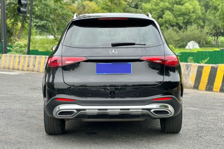 Used Mercedes-Benz GLC 2024 GLC 300 L 4MATIC Luxury Model 5 Seats Exterior 2