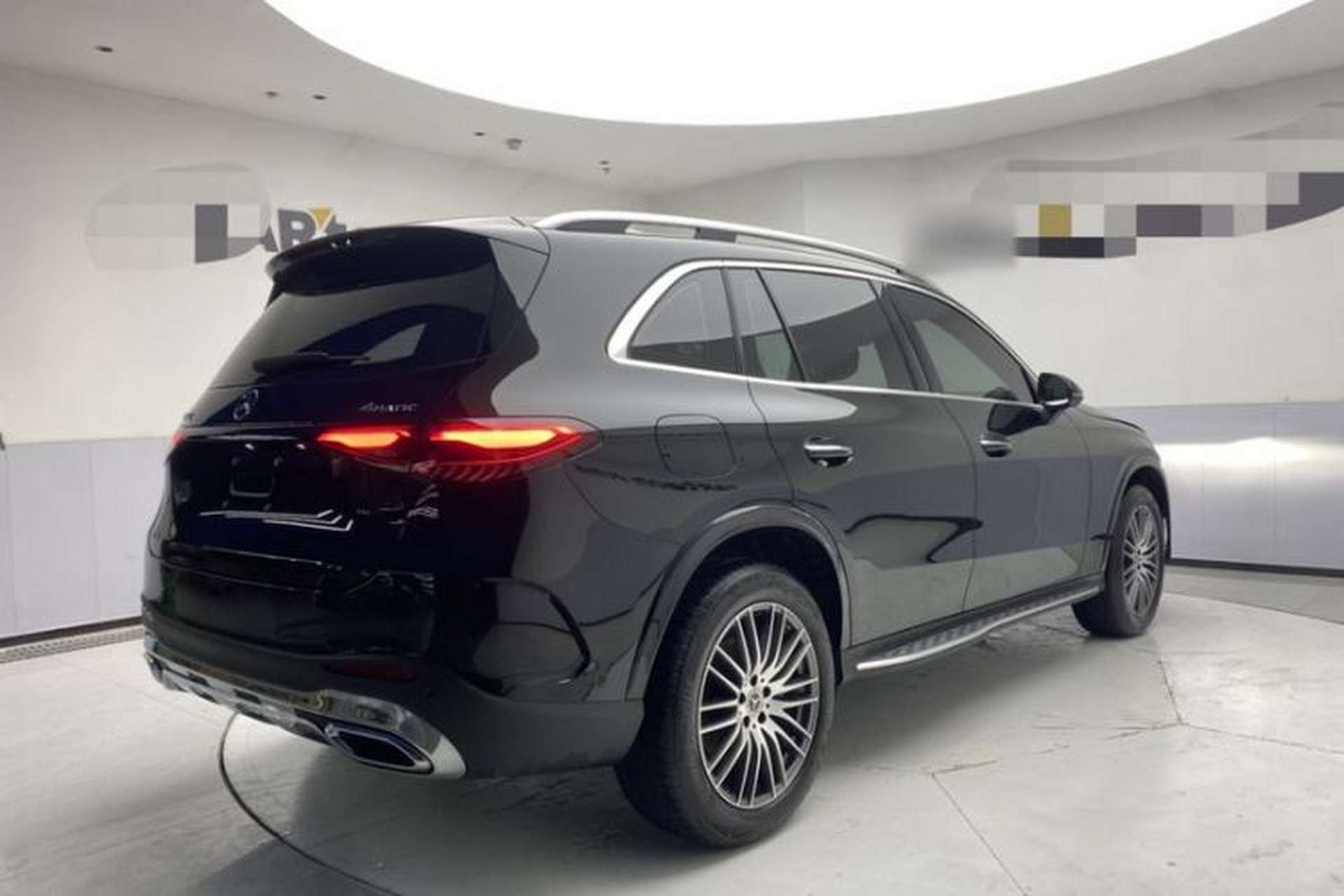 Used Mercedes-Benz GLC 2024 Refreshed GLC 300 L 4MATIC Dynamic Version 5 Seats Exterior 3