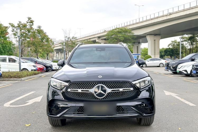 Used Mercedes-Benz GLC 2024 Refreshed GLC 300 L 4MATIC Dynamic Version 5 Seats Exterior 3