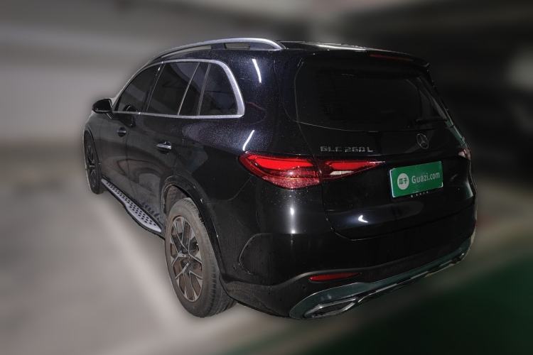 Used Mercedes-Benz GLC 2024 GLC 260 L 4MATIC Luxury Model 5 Seats Exterior 3