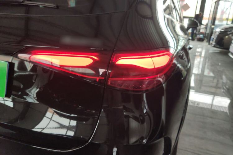 Used Mercedes-Benz GLC 2024 GLC 300 L 4MATIC Dynamic Edition 5-seater Exterior 3