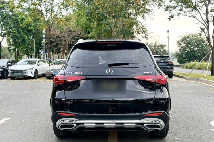 Used Mercedes-Benz GLC 2024 Refreshed GLC 300 L 4MATIC Dynamic Version 5 Seats Exterior 4