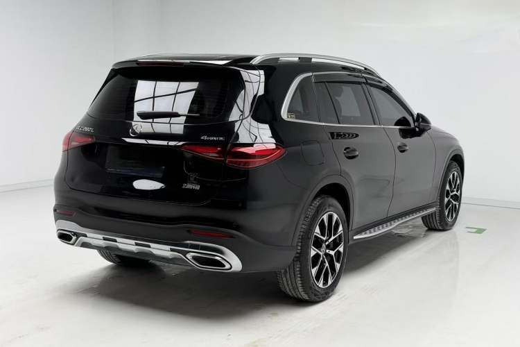 Used Mercedes-Benz GLC 2024 GLC 260 L 4MATIC Dynamic Edition 5-seater Exterior 4