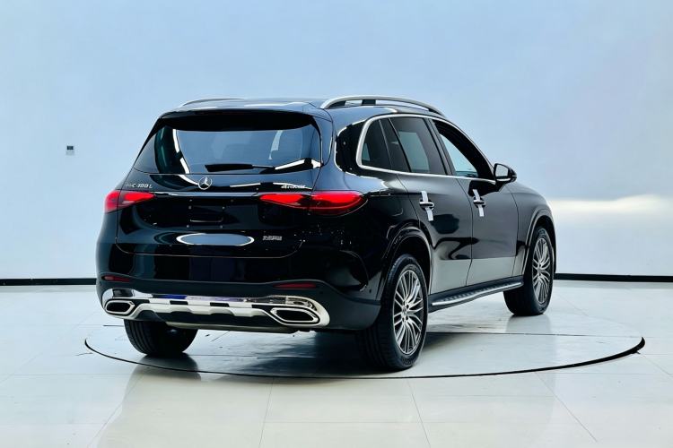 Used Mercedes-Benz GLC 2024 GLC 300 L 4MATIC Dynamic Edition 7-seater Exterior 4