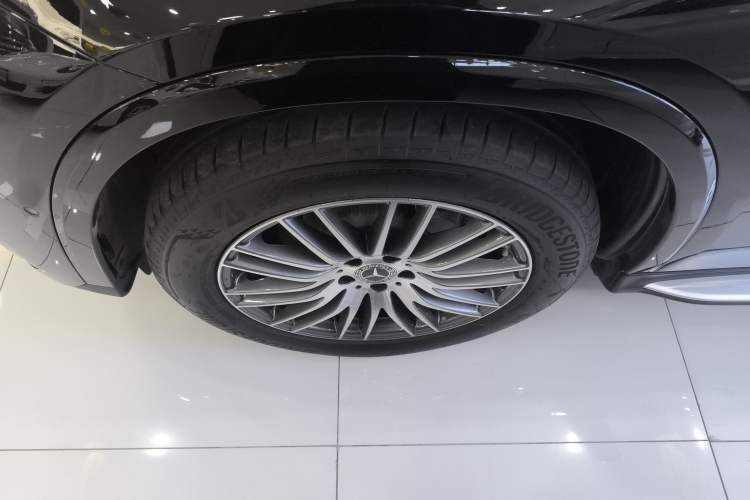 Used Mercedes-Benz GLC 2024 Refreshed GLC 300 L 4MATIC Dynamic Version 5 Seats Exterior 7