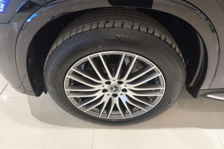Used Mercedes-Benz GLC 2024 GLC 300 L 4MATIC Dynamic Edition 5-seater Exterior 7
