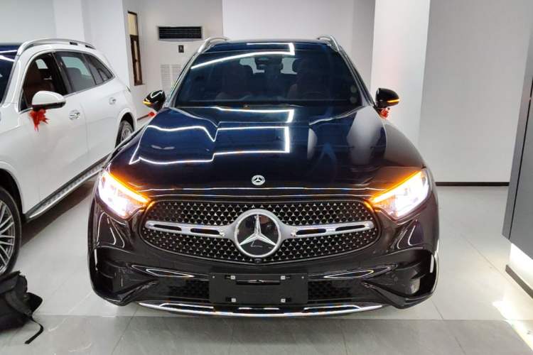 Used Mercedes-Benz GLC 2024 Refreshed GLC 300 L 4MATIC Dynamic Version 5 Seats Front