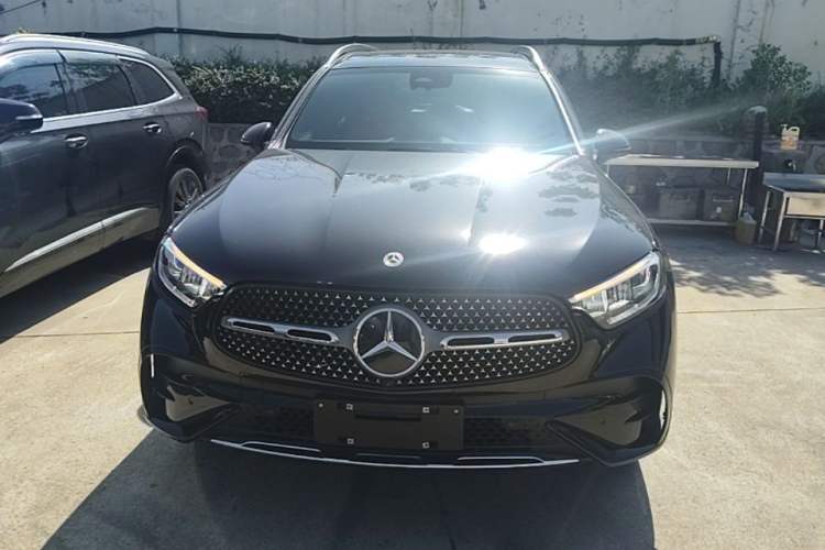 Used Mercedes-Benz GLC 2024 Refreshed GLC 300 L 4MATIC Dynamic Version 5 Seats Front