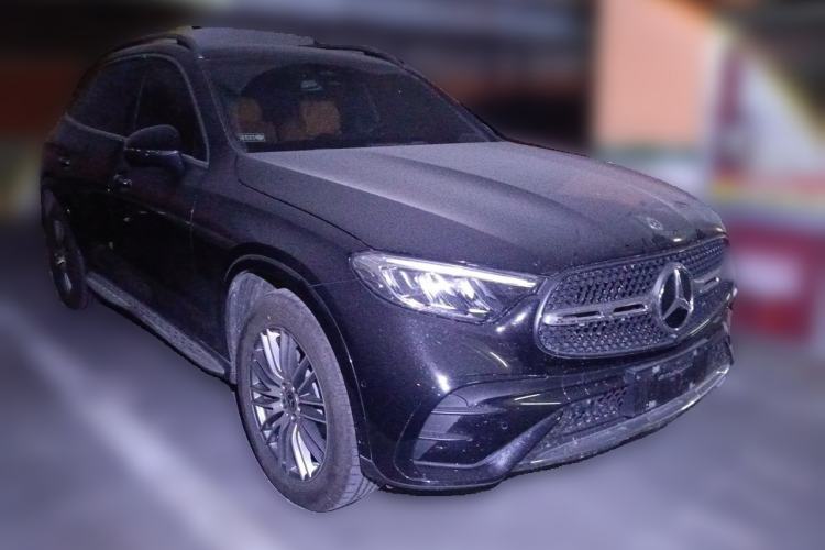 Used Mercedes-Benz GLC 2024 GLC 300 L 4MATIC Dynamic Edition 5-seater Front Right 45 Deg