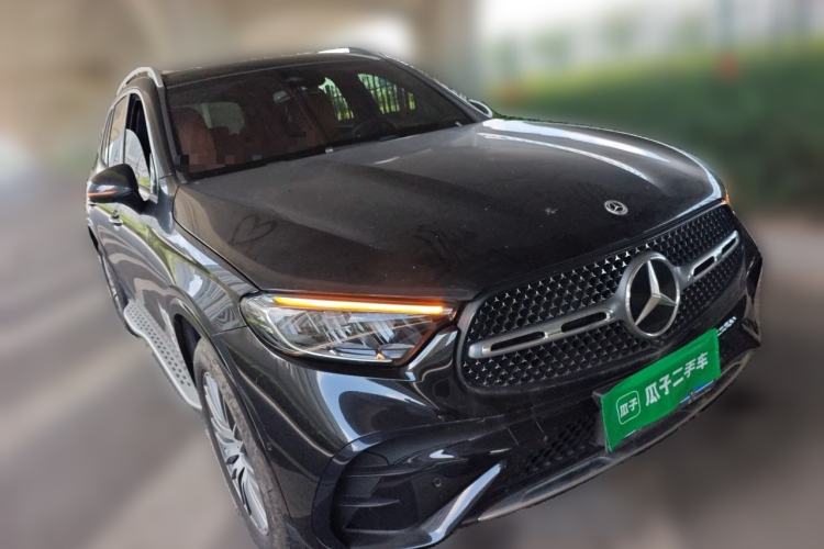 Used Mercedes-Benz GLC 2024 GLC 300 L 4MATIC Dynamic Edition 7-seater Front Right 45 Deg