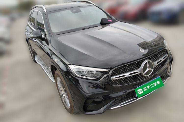 Used Mercedes-Benz GLC 2024 GLC 300 L 4MATIC Dynamic Edition 7-seater Front Right 45 Deg