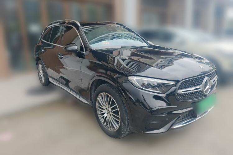 Used Mercedes-Benz GLC 2024 GLC 300 L 4MATIC Dynamic Edition 5-seater Front Right 45 Deg