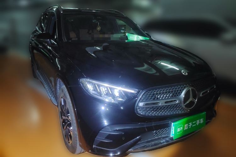 Used Mercedes-Benz GLC 2024 GLC 260 L 4MATIC Luxury Model 5 Seats Front Right 45 Deg