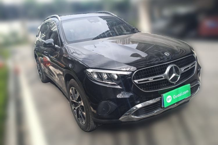 Used Mercedes-Benz GLC 2024 GLC 260 L 4MATIC Dynamic Edition 5-seater Front Right 45 Deg