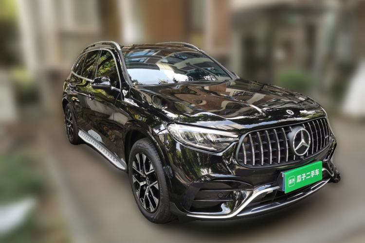 Used Mercedes-Benz GLC 2024 GLC 260 L 4MATIC Dynamic Edition 5-seater Front Right 45 Deg