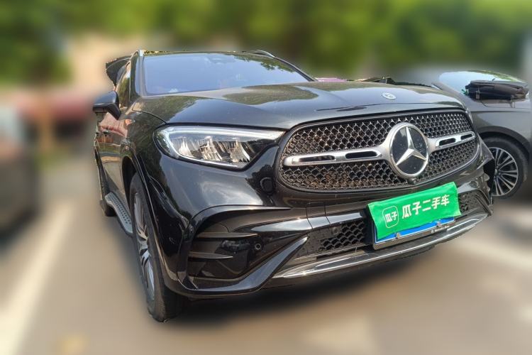 Used Mercedes-Benz GLC 2024 Refreshed GLC 300 L 4MATIC Dynamic Version 5 Seats Front Right 45 Deg