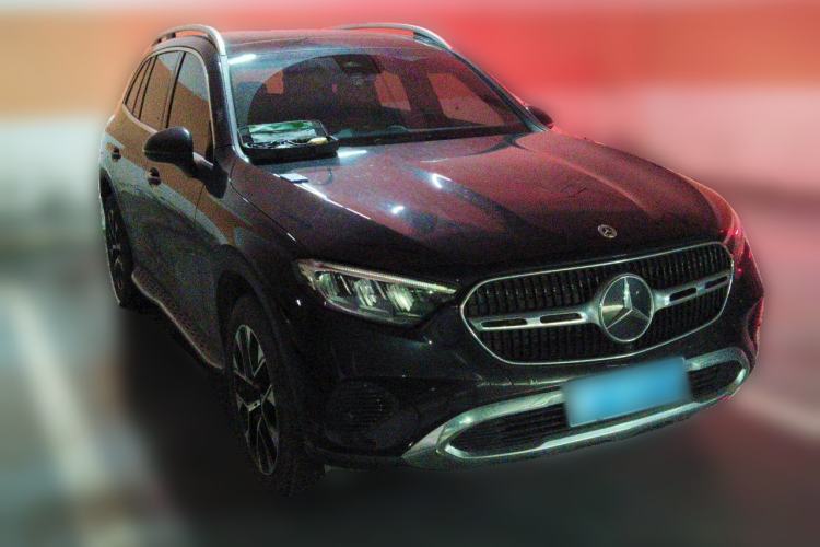 Used Mercedes-Benz GLC 2024 GLC 260 L 4MATIC Dynamic Edition 5-seater Front Right 45 Deg