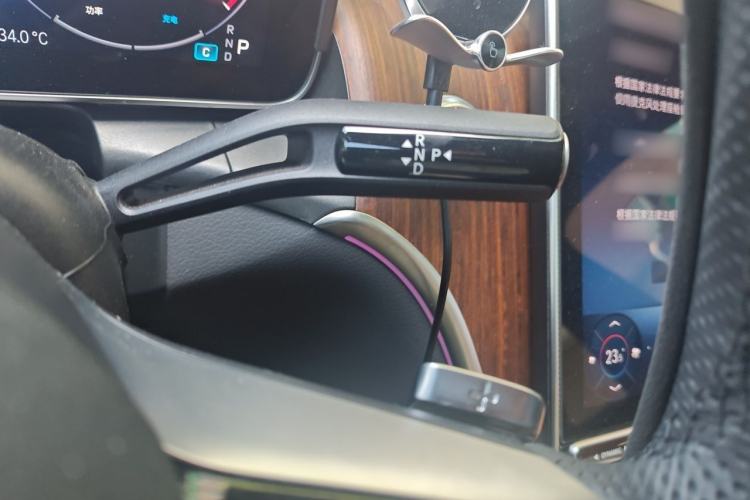 Used Mercedes-Benz GLC 2024 GLC 300 L 4MATIC Dynamic Edition 5-seater Gear Lever