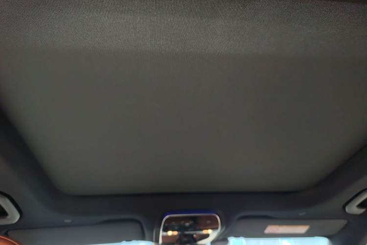 Used Mercedes-Benz GLC 2024 GLC 260 L 4MATIC Dynamic Edition 7-seater Headliner