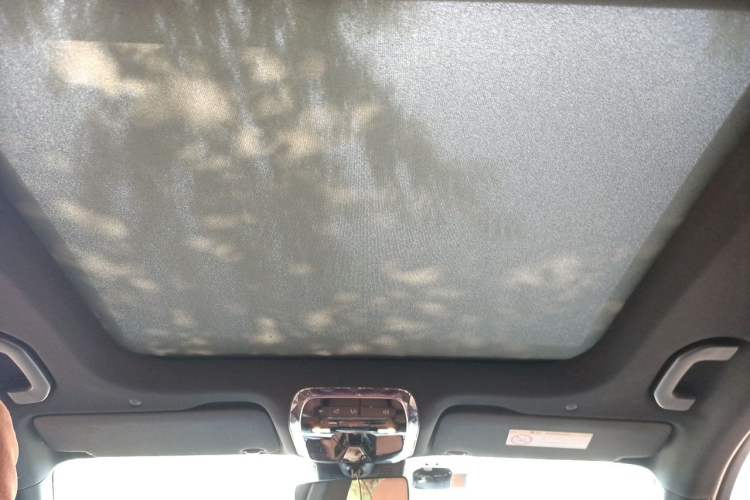 Used Mercedes-Benz GLC 2024 GLC 300 L 4MATIC Dynamic Edition 5-seater Headliner
