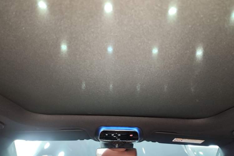 Used Mercedes-Benz GLC 2024 Refreshed GLC 300 L 4MATIC Dynamic Version 7-Seater Headliner