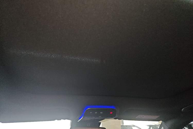 Used Mercedes-Benz GLC 2024 GLC 300 L 4MATIC Dynamic Edition 7-seater Headliner