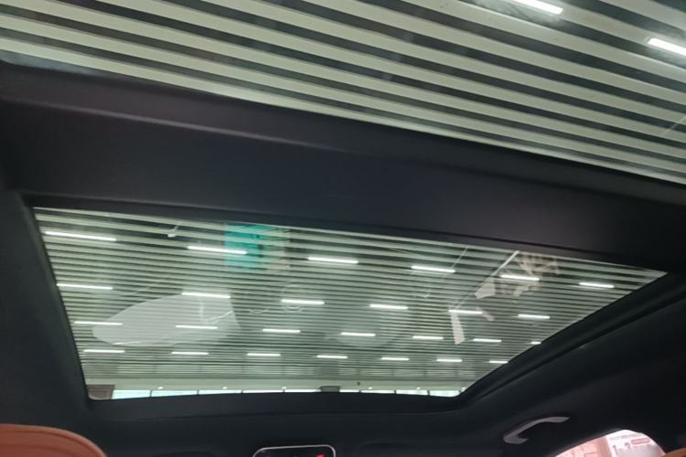 Used Mercedes-Benz GLC 2024 GLC 300 L 4MATIC Dynamic Edition 5-seater Headliner