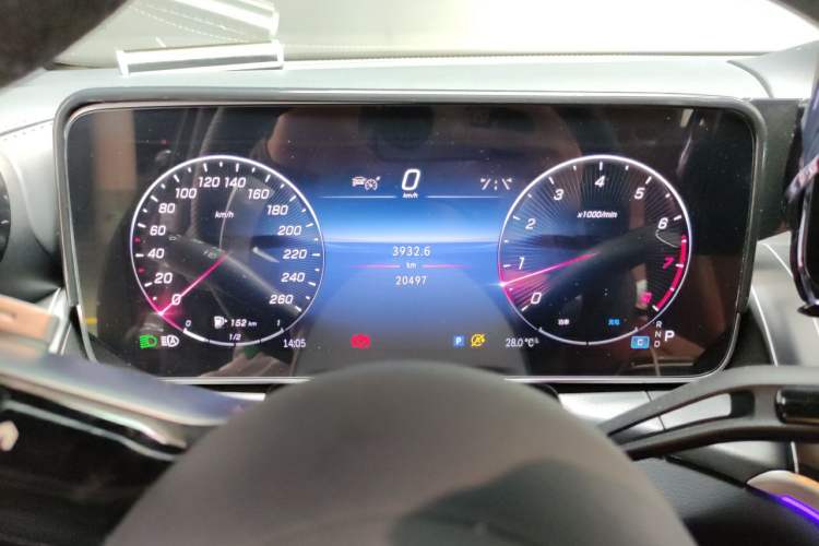 Used Mercedes-Benz GLC 2024 Refreshed GLC 300 L 4MATIC Dynamic Version 5 Seats Instrument Cluster