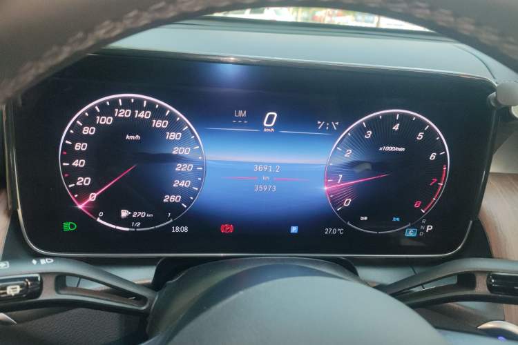Used Mercedes-Benz GLC 2024 GLC 300 L 4MATIC Dynamic Edition 5-seater Instrument Cluster