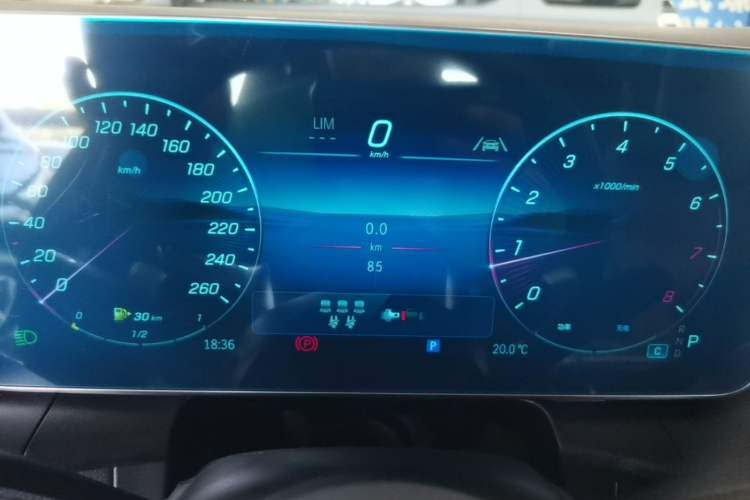 Used Mercedes-Benz GLC 2024 Refreshed GLC 260 L 4MATIC Luxury Version 7-Seater Instrument Cluster