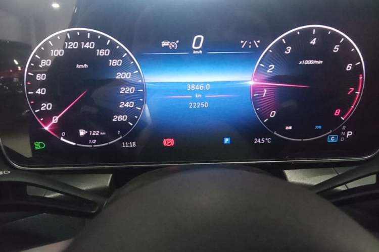 Used Mercedes-Benz GLC 2024 Refreshed GLC 300 L 4MATIC Dynamic Version 5 Seats Instrument Cluster