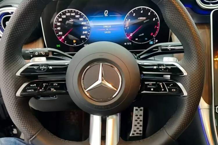 Used Mercedes-Benz GLC 2024 Refreshed GLC 300 L 4MATIC Dynamic Version 5 Seats Instrument Cluster