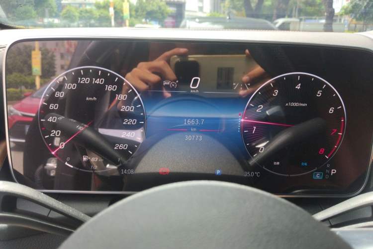 Used Mercedes-Benz GLC 2024 GLC 300 L 4MATIC Dynamic Edition 5-seater Instrument Cluster