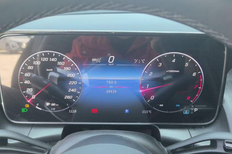 Used Mercedes-Benz GLC 2024 GLC 260 L 4MATIC Luxury Model 5 Seats Instrument Cluster