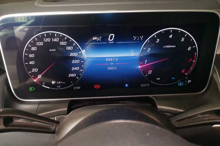 Used Mercedes-Benz GLC 2024 GLC 300 L 4MATIC Luxury Model 5 Seats Instrument Cluster