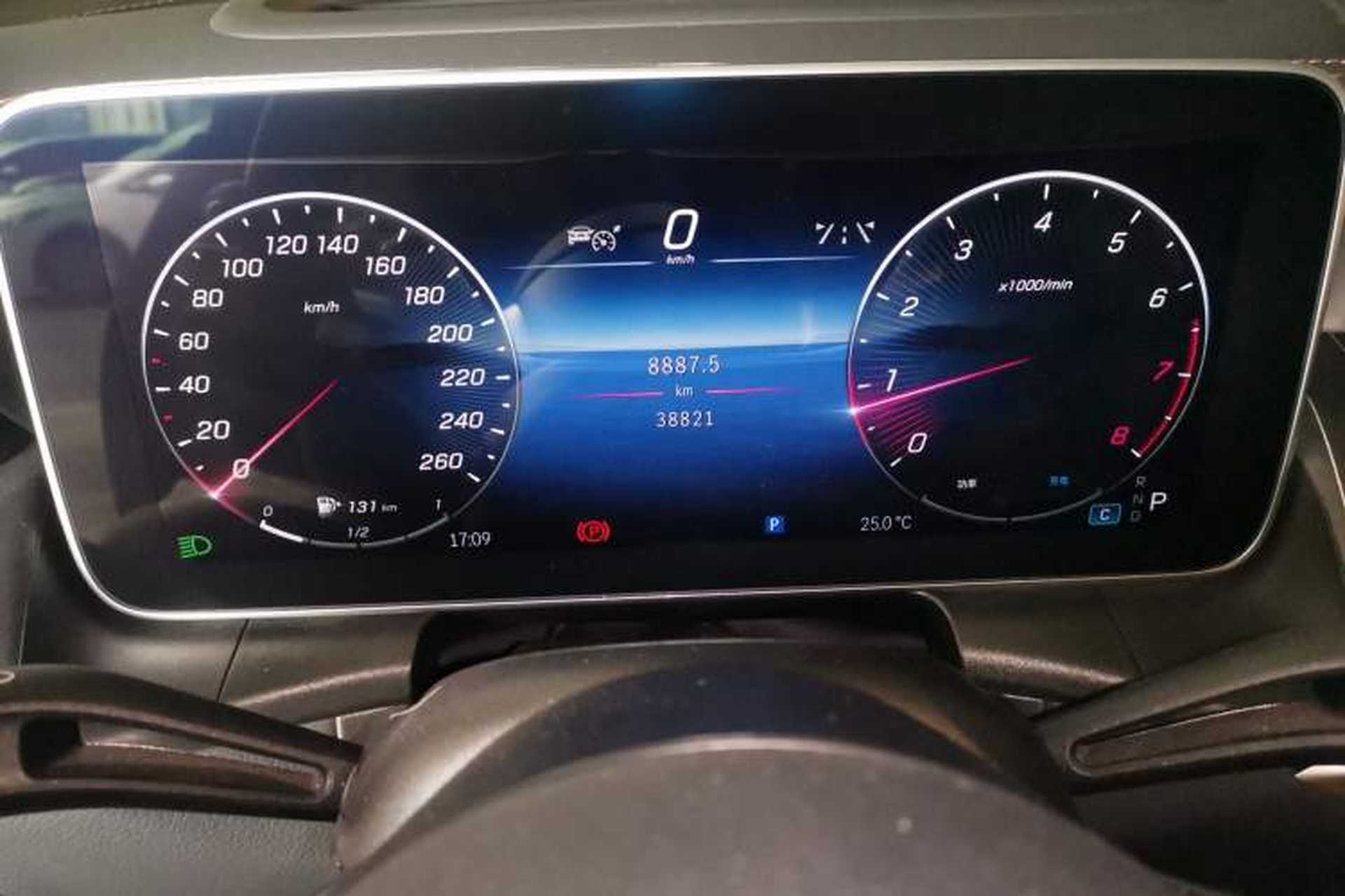 Used Mercedes-Benz GLC 2024 GLC 300 L 4MATIC Luxury Model 5 Seats Instrument Cluster