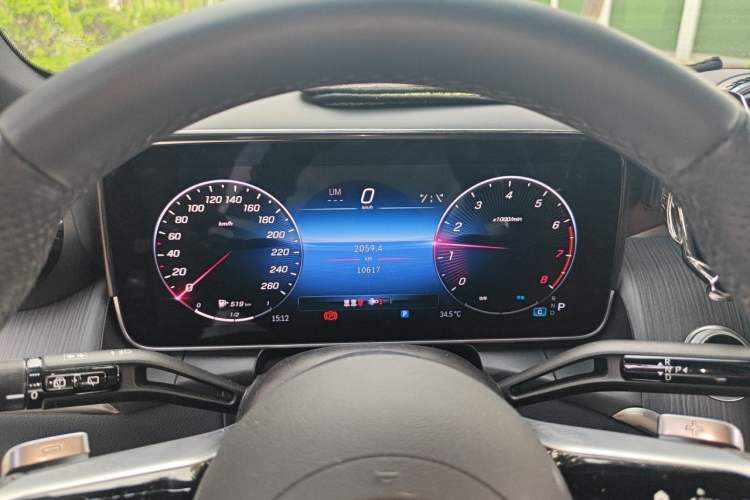 Used Mercedes-Benz GLC 2024 Facelifted GLC 260 L 4MATIC Luxury Version 5 Seats Instrument Cluster