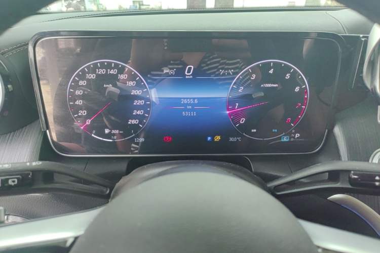 Used Mercedes-Benz GLC 2024 GLC 260 L 4MATIC Luxury Model 5 Seats Instrument Cluster