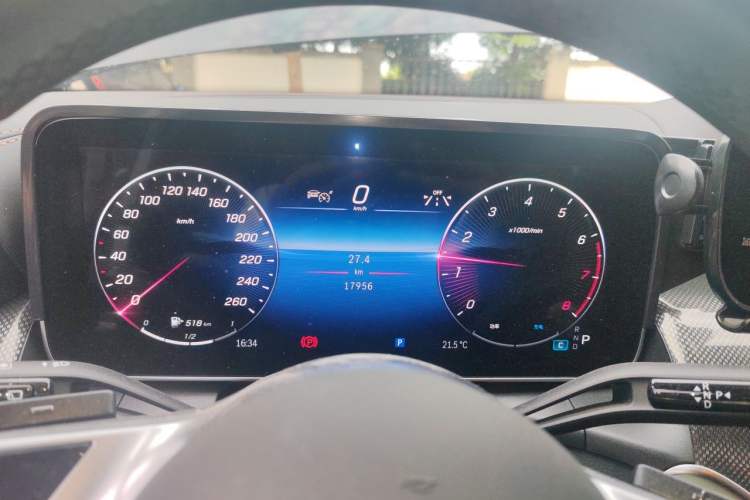 Used Mercedes-Benz GLC 2024 GLC 260 L 4MATIC Dynamic Edition 5-seater Instrument Cluster