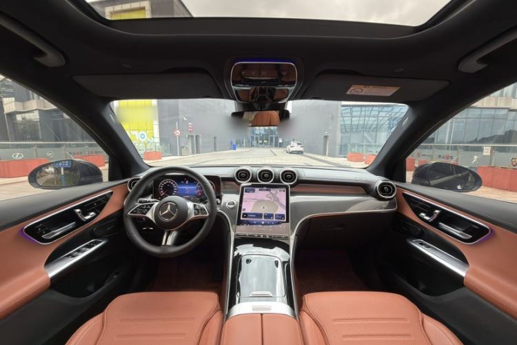 Used Mercedes-Benz GLC 2024 GLC 260 L 4MATIC Dynamic Edition 5-seater Interior 10