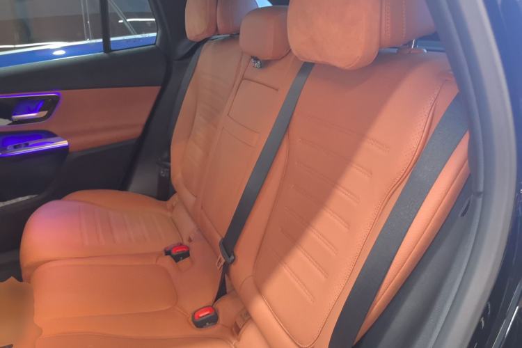 Used Mercedes-Benz GLC 2024 Refreshed GLC 300 L 4MATIC Dynamic Version 5 Seats Interior 4