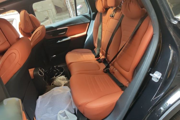 Used Mercedes-Benz GLC 2024 GLC 260 L 4MATIC Dynamic Edition 5-seater Interior 4